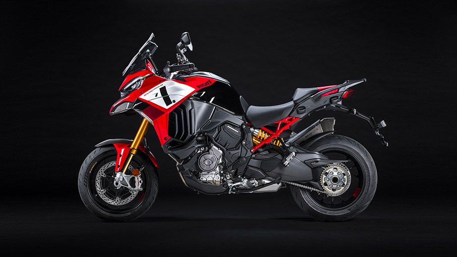 Ducati-MTS-V21N-10-Gallery-Studio-906x510.jpg