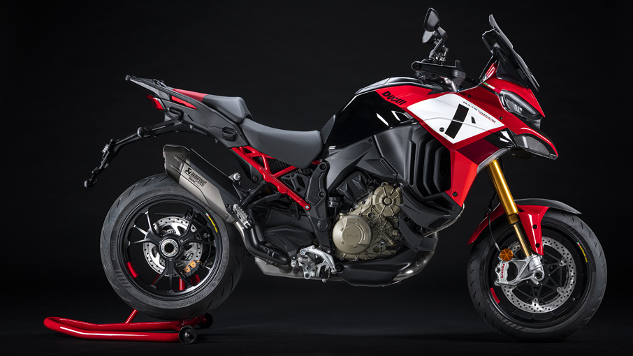 Ducati-MTS-V21N-08-Gallery-Studio-906x510.jpg